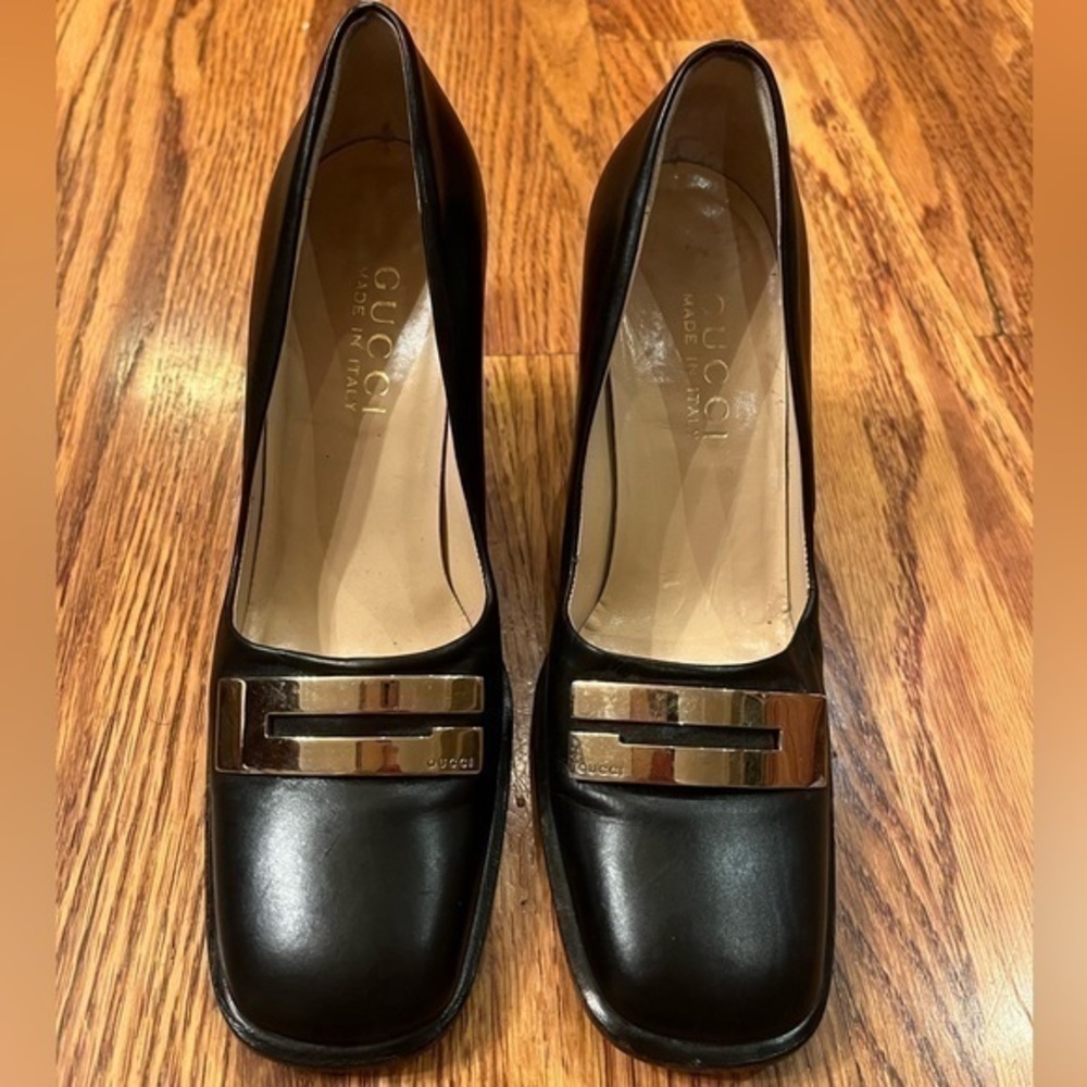 Gucci Vintage Leather Heels Black and Gold Womens Size 4.5B